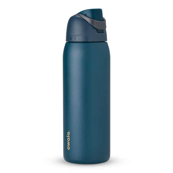FreeSip 40oz in deep teal/slate navy body