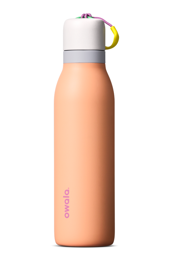 FreeSip Twist 18oz in Peachy Keen (soft coral-peach)